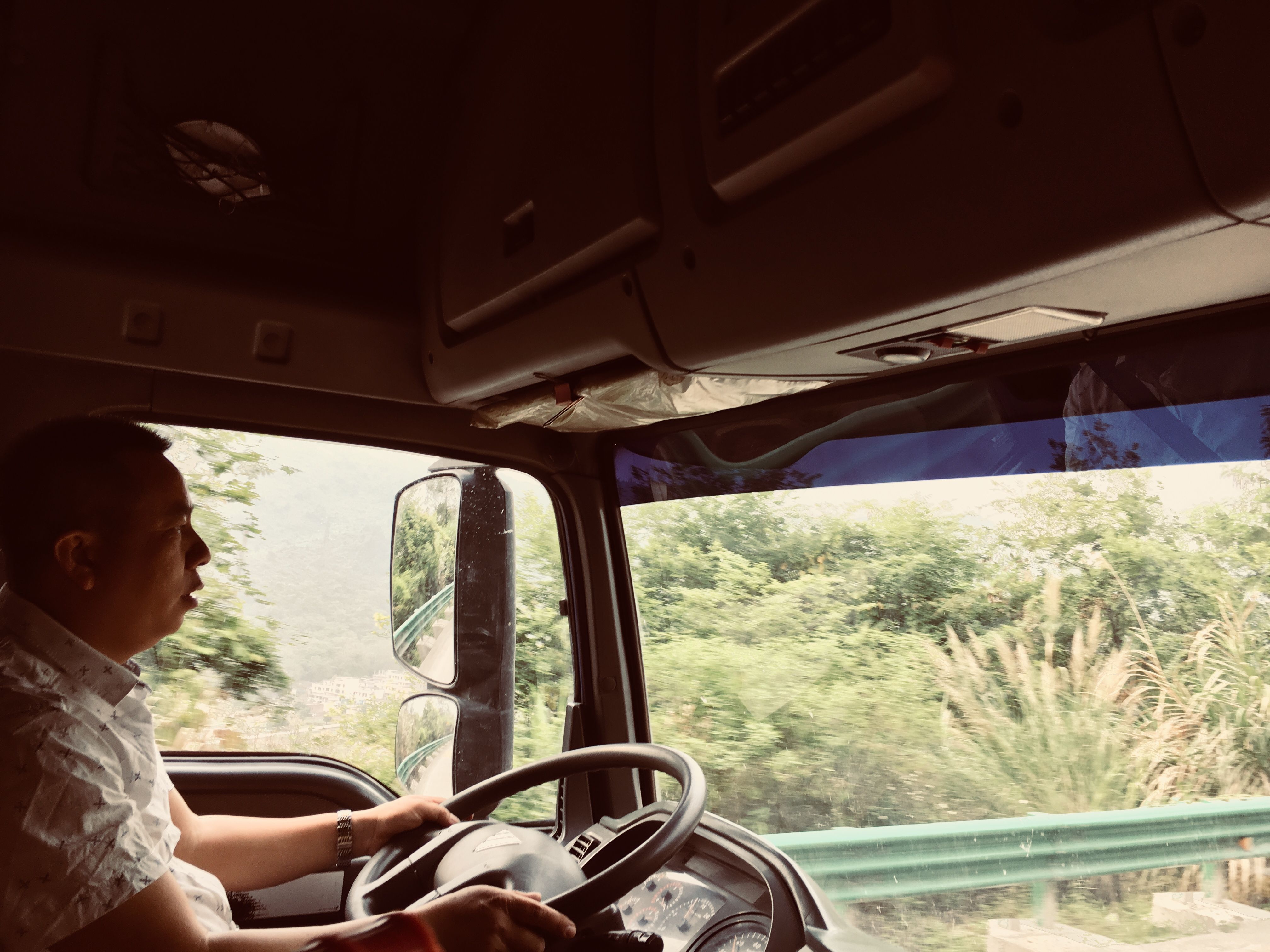 2_compressed.jpg 2_compressed.jpg